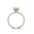 Anello solitario da 0,70 carati con diamante princess in oro rosso