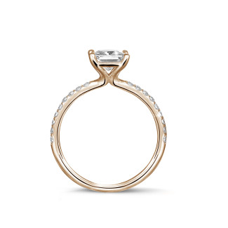Fidanzamento - Anello solitario da 1,00 carati con diamante princess in oro rosso con diamanti laterali