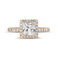 Anello solitario con halo da 1,20 carati con diamante princess in oro rosso con diamanti rotondi