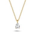 Pendente con diamante solitario da 1,00 carati con taglio a goccia in oro giallo