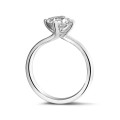 Anello solitario da 1,00 carati in oro bianco con diamante princess di eccezionale qualità (D-IF-EX-Nessuna fluorescenza-Certificato GIA)