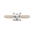 Anello solitario da 0,70 carati con diamante taglio Asscher in oro rosso e diamanti laterali