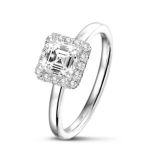 Anello solitario con halo da 1,00 carati con diamante taglio Asscher in oro bianco e diamanti rotondi