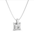 Pendente solitario da 1,00 carati in oro bianco con diamante taglio Asscher