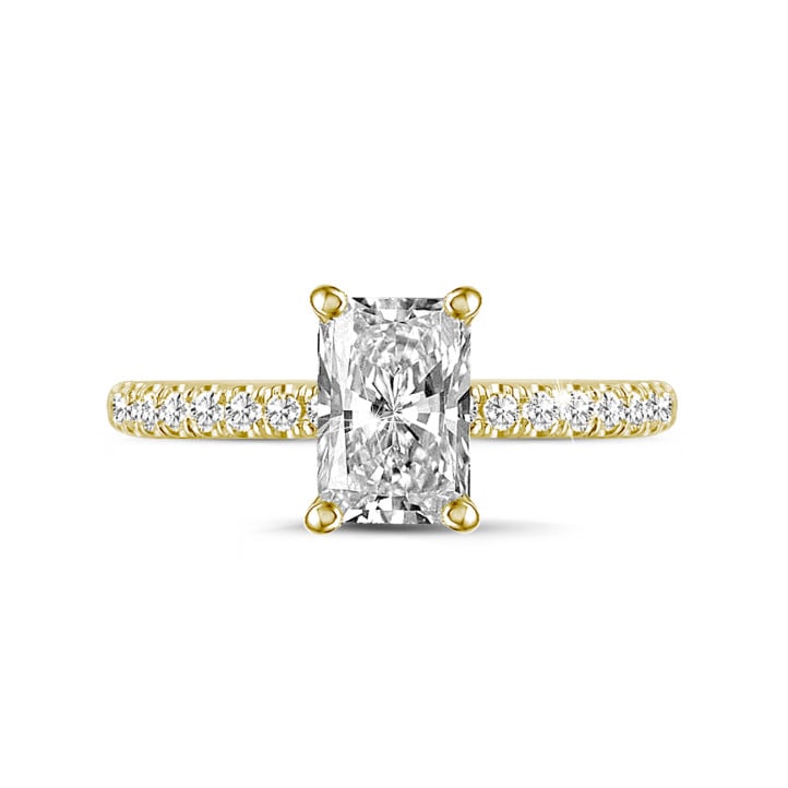 Anello solitario da 1,50 carati con diamante taglio radiant e alone nascosto in oro giallo