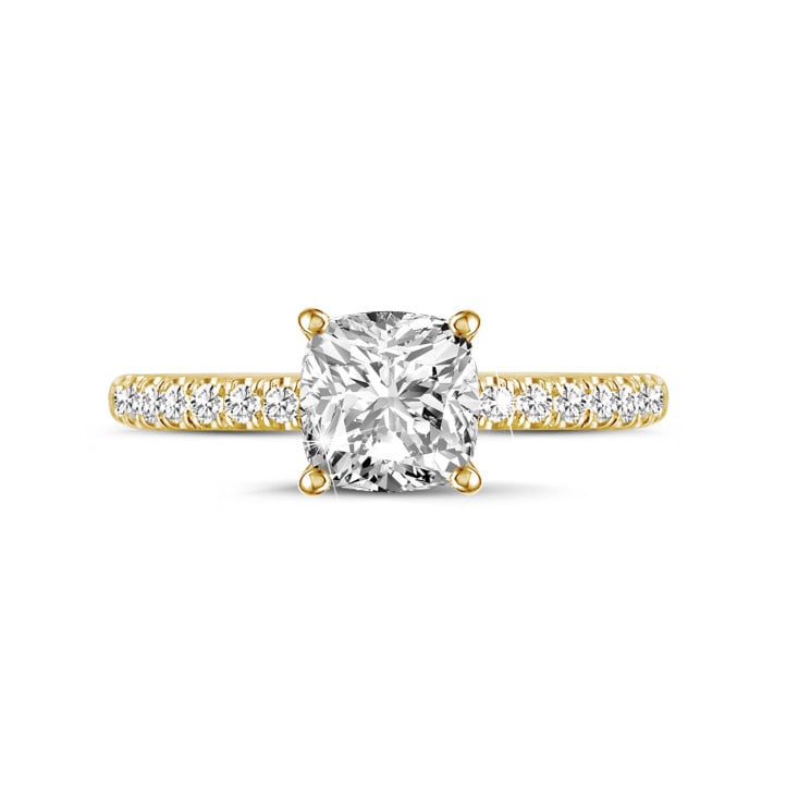 Anello solitario da 1,20 carati con diamante cushion e halo nascosto in oro giallo 
