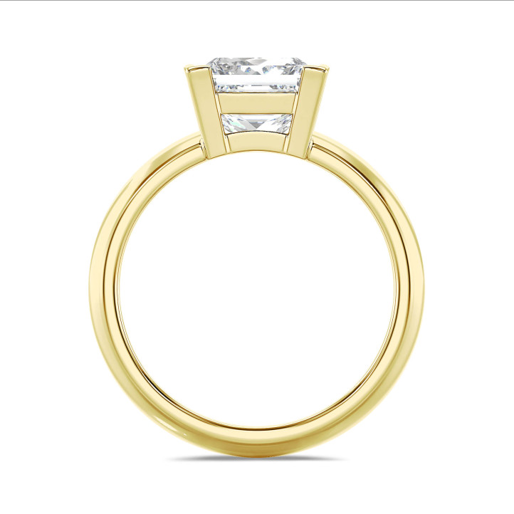 Anello solitario su misura con diamante taglio princess