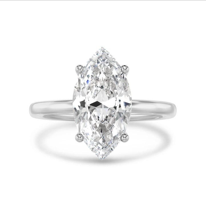 Anello solitario su misura con diamante taglio marquise