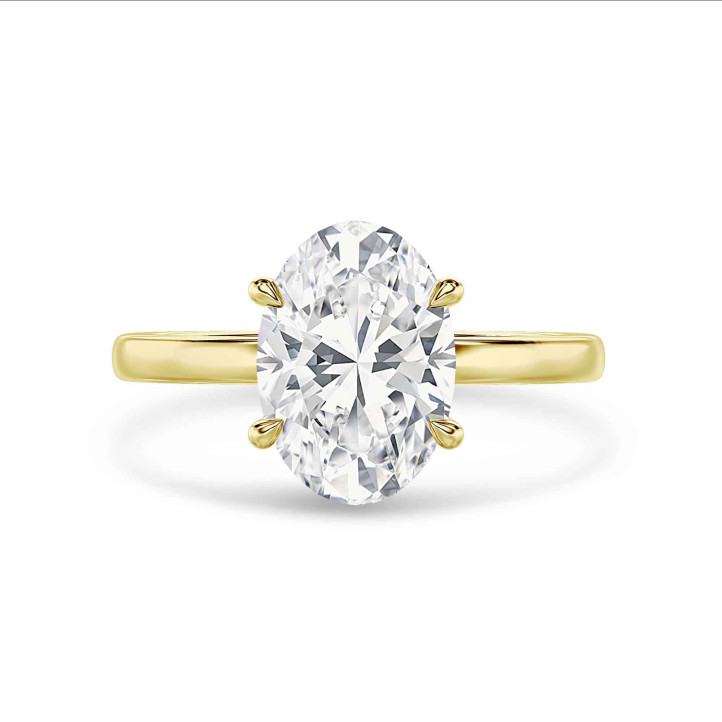 Anello con halo nascosto su misura con diamante taglio ovale