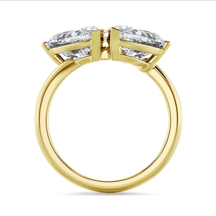 Anello Toi & Moi su misura con diamanti taglio pera