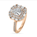 Anello con diamante a cuscino su misura con doppio design a corona