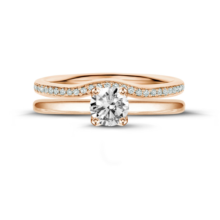 Anello solitario da 1,25 carati in oro rosso con diamante rotondo