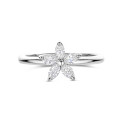 Anello Flowers con petali di diamanti taglio marquise