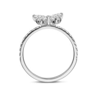 Anello a farfalla con ali in diamanti taglio marquise e pera