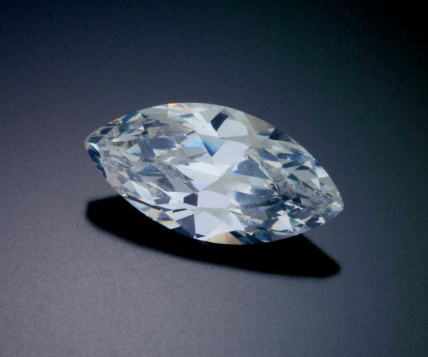 Il diamante marquise: tutto quello che c'è da sapere su questo taglio regale