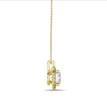 Collana con diamante da 1,00 carati in oro giallo