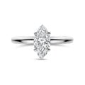Anello solitario da 1,00 ct in oro bianco con diamante a marquise
