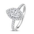Anello con halo in oro bianco e diamante a marquise da 0,70 ct