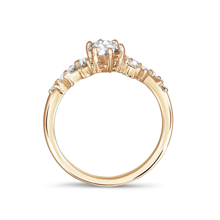 Anello solitario con 0.70 carati in oro rosso con diamante marquise