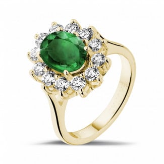Fidanzamento - Anello Entourage in oro giallo con smeraldo ovale e diamanti rotondi