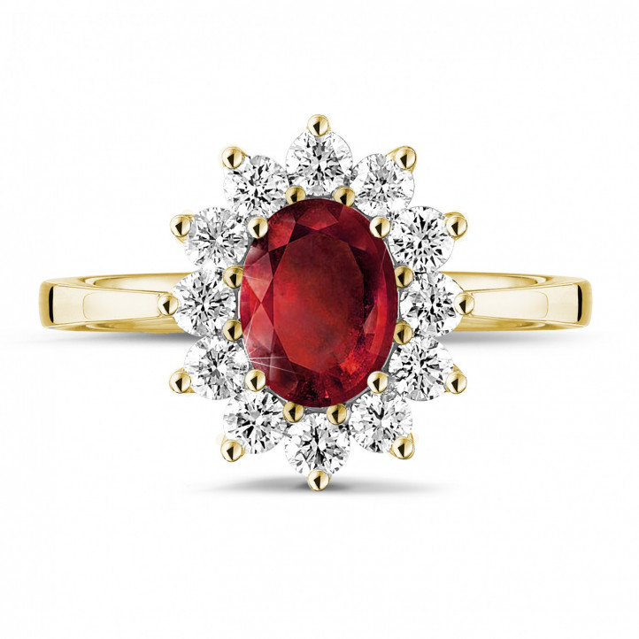 Anello Entourage in oro giallo con rubino ovale e diamanti rotondi