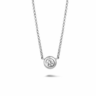 Pendente satellite con diamante da 0,50 carati in oro bianco