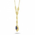 Collana in oro giallo con diamanti e zaffiro a forma di pera