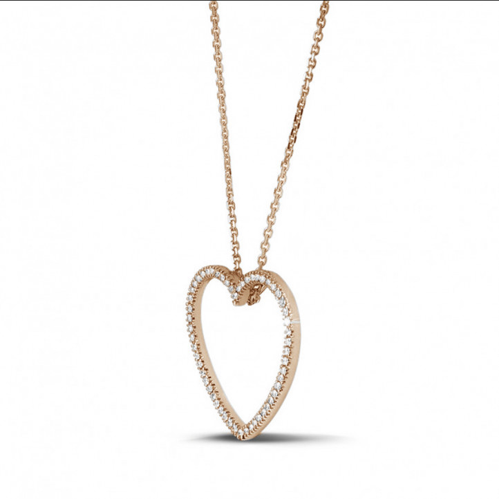 Pendente a forma di cuore con diamante da 0,75 carati in oro rosso