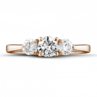 Anelli - Anello trilogy da 0,95 carati in oro rosso con diamanti rotondi