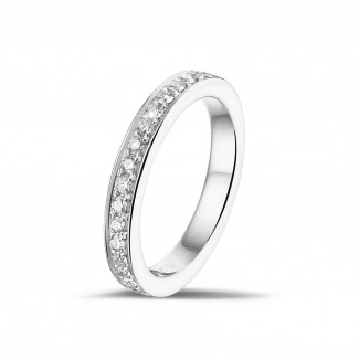 Diamante da 0,25 carati (mezzo incastonato) in platino