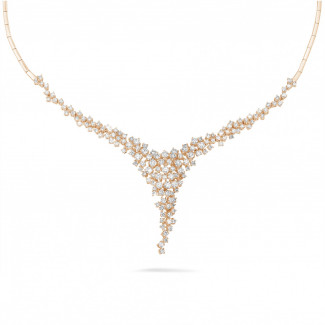 Collana con diamante da 5,90 carati in oro rosso
