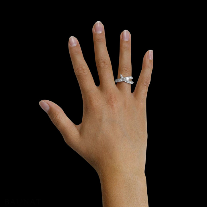 Anello con diamante da 1,40 carati in oro rosso