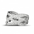 Anello con diamante da 2,50 carati in platino