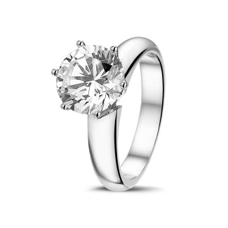 Anello solitario con diamante da 2,50 carati in platino con sei griffe