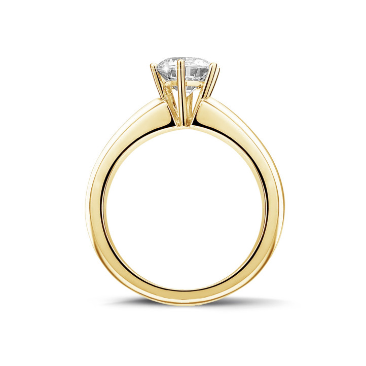 Anello solitario con diamante da 0,90 carati in oro giallo con sei griffe