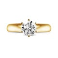 Anello solitario con diamante da 1,00 carati in oro giallo con sei griffe
