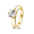 Anello solitario con diamante da 1,25 carati in oro giallo con sei griffe