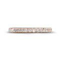 Anello eternity da 0,55 carati (set completo) in oro rosso con diamanti rotondi