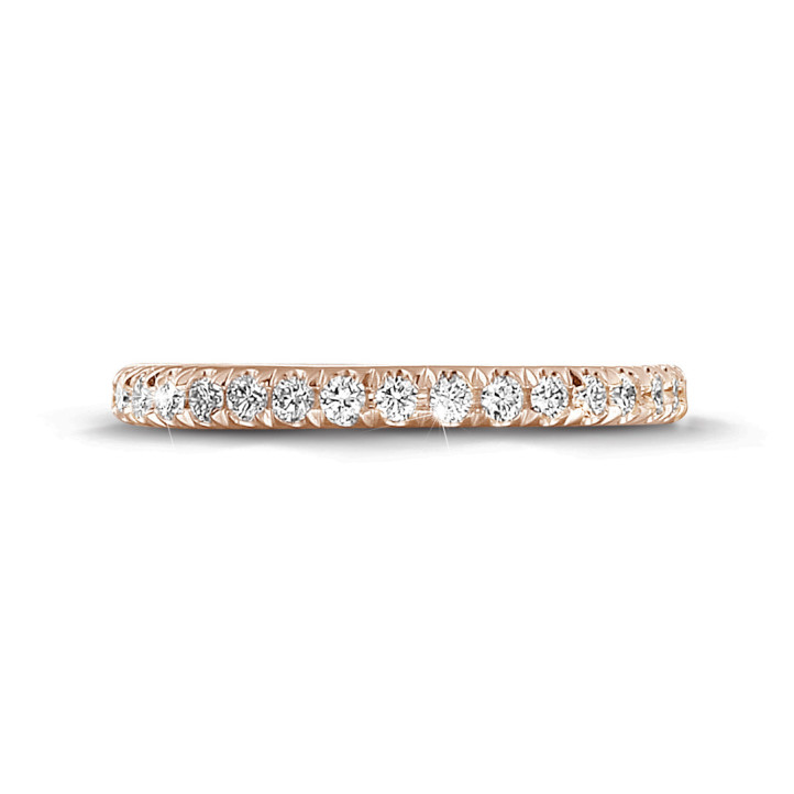 Anello eternity da 0,55 carati (set completo) in oro rosso con diamanti rotondi