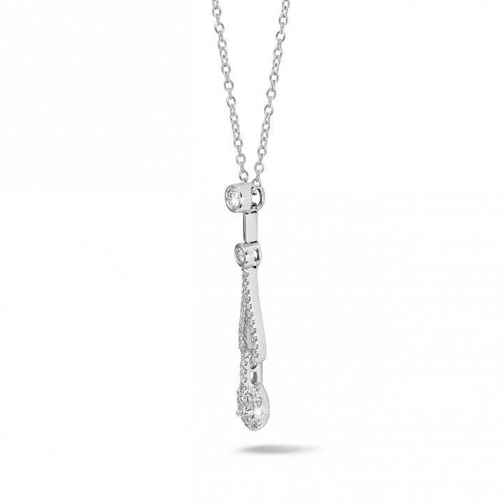 Collana con diamante da 0,50 carati in oro bianco