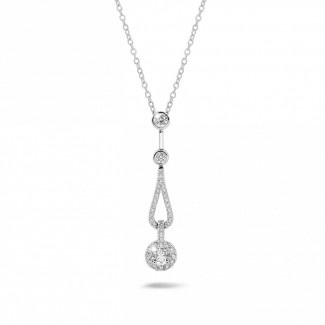 Collana con diamante da 0,50 carati in platino