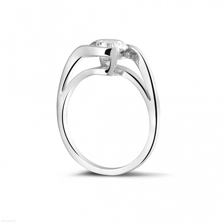 Anello solitario con diamante da 1,25 carati in oro bianco
