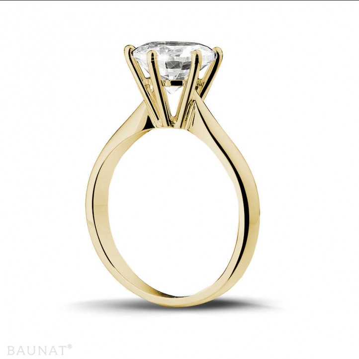 Anello solitario con diamante da 2,50 carati in oro giallo