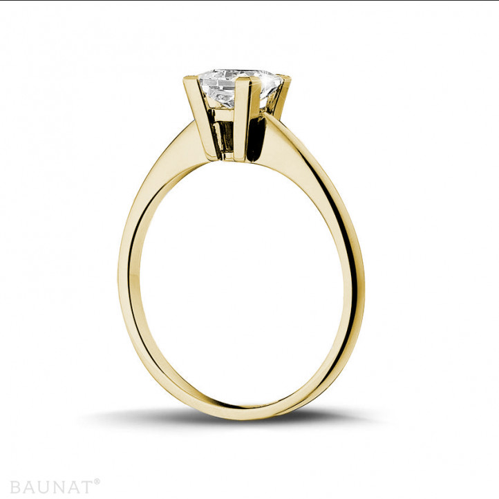 Anello solitario da 1,00 carati in oro giallo con diamante princess