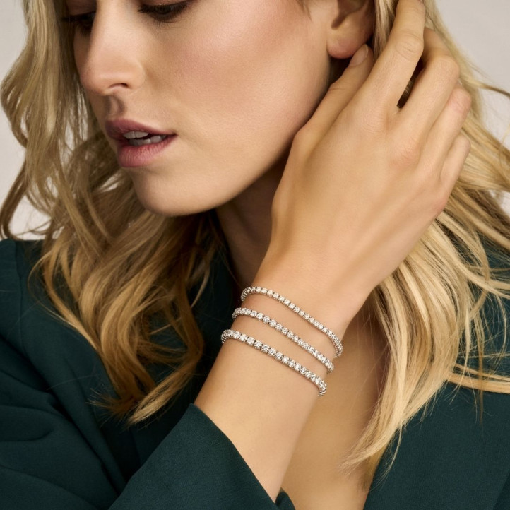 6.레드 골드 60캐럿 다이아몬드 테니스 브레이슬릿