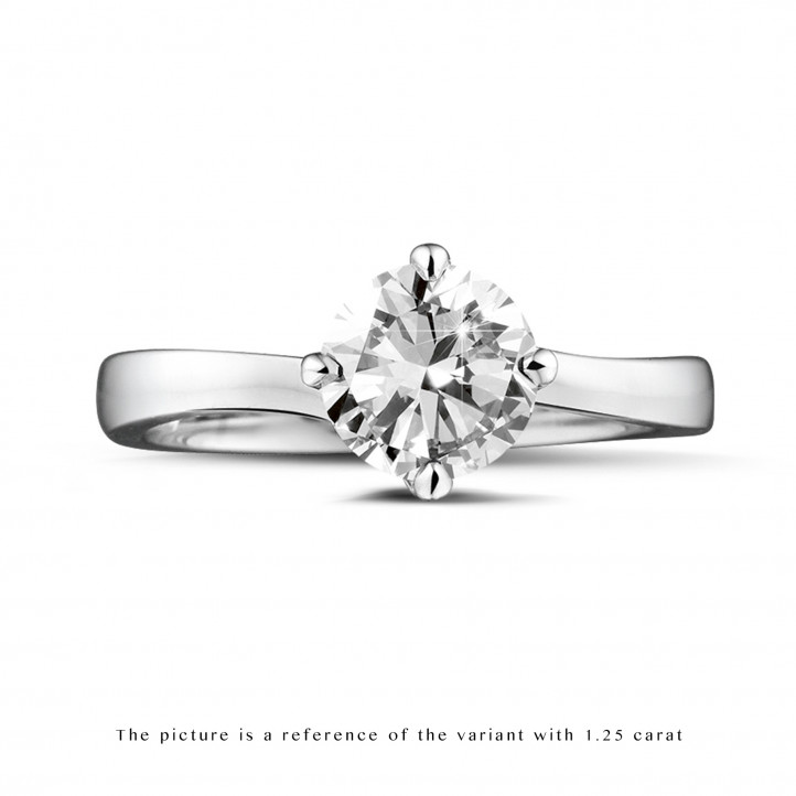 2.플래티넘 50캐럿 솔리테어 다이아몬드 링