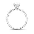 1.50캐럿 솔리테어 링, 화이트 골드 라디언트 컷 다이아몬드와 사이드 다이아몬드 세팅