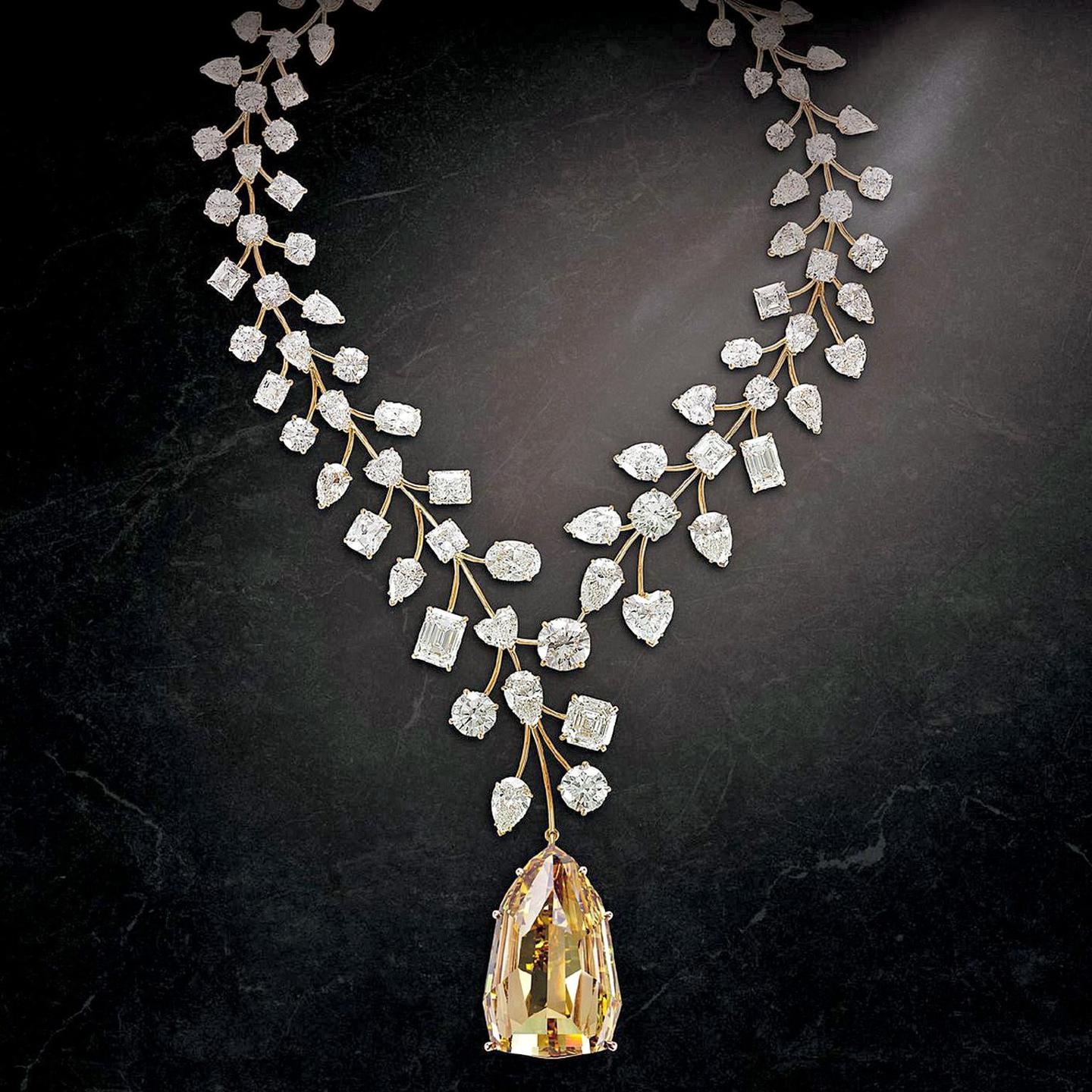 Dit is de duurste diamanten halsketting ooit. U vindt ook bij BAUNAT diamanten halskettingen.