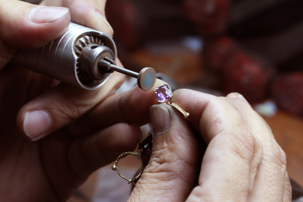 A rough diamond being cut - BAUNAT