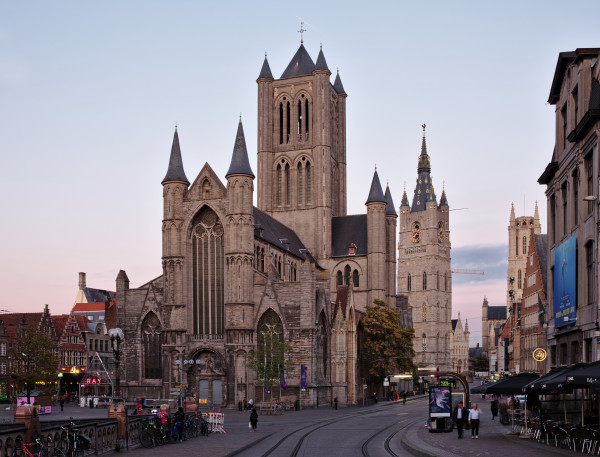 Traditional wedding in the city’s church